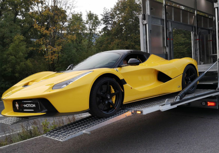 Transfret Auto transport de voiture de sport